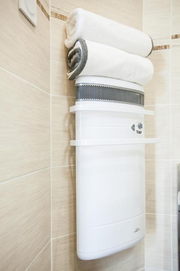 Les Villas Du Triangle - Chambres D'Hotes Nîmes Esterno foto