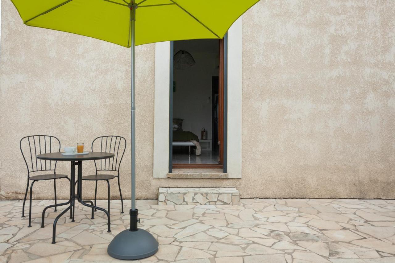 Les Villas Du Triangle - Chambres D'Hotes Nîmes Esterno foto